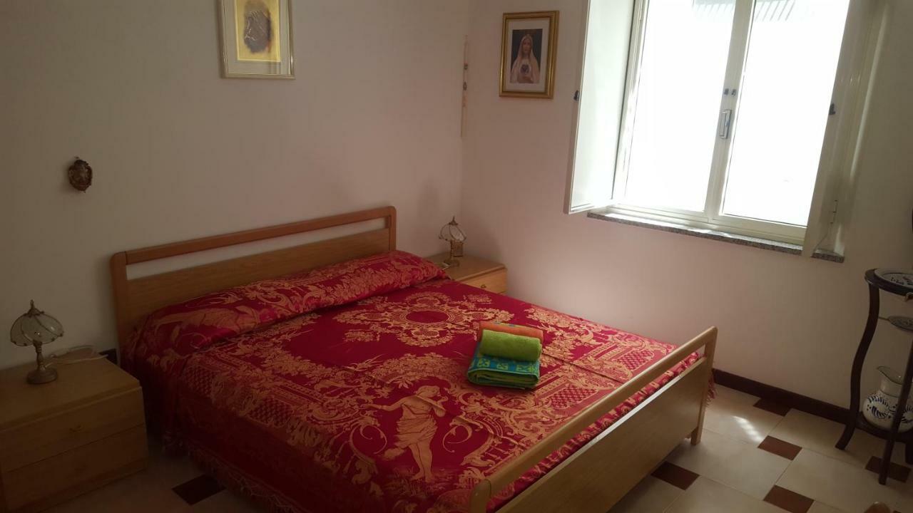 Appartamento Bouganville Magomadas Εξωτερικό φωτογραφία